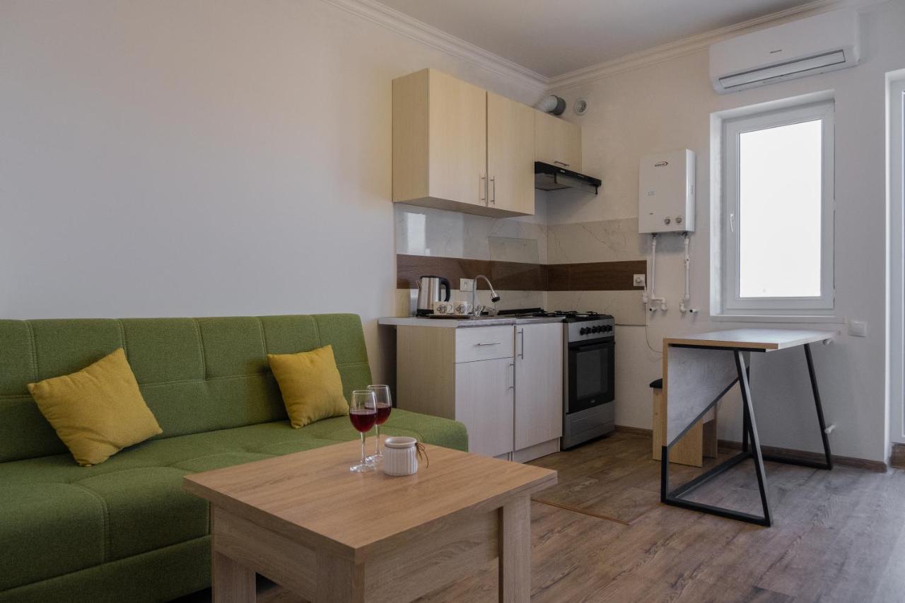 Bright Apartment On 13Th Floor Yerevan Exterior photo