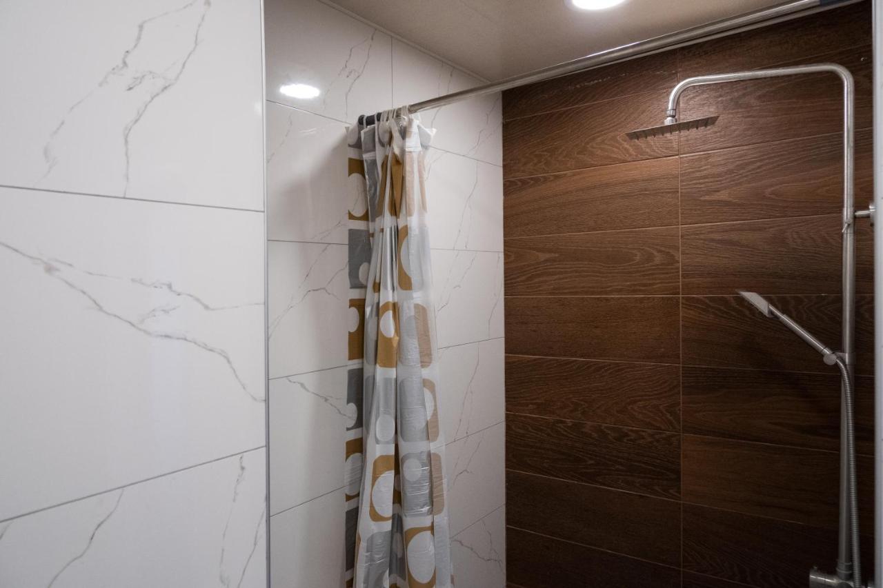Bright Apartment On 13Th Floor Yerevan Exterior photo